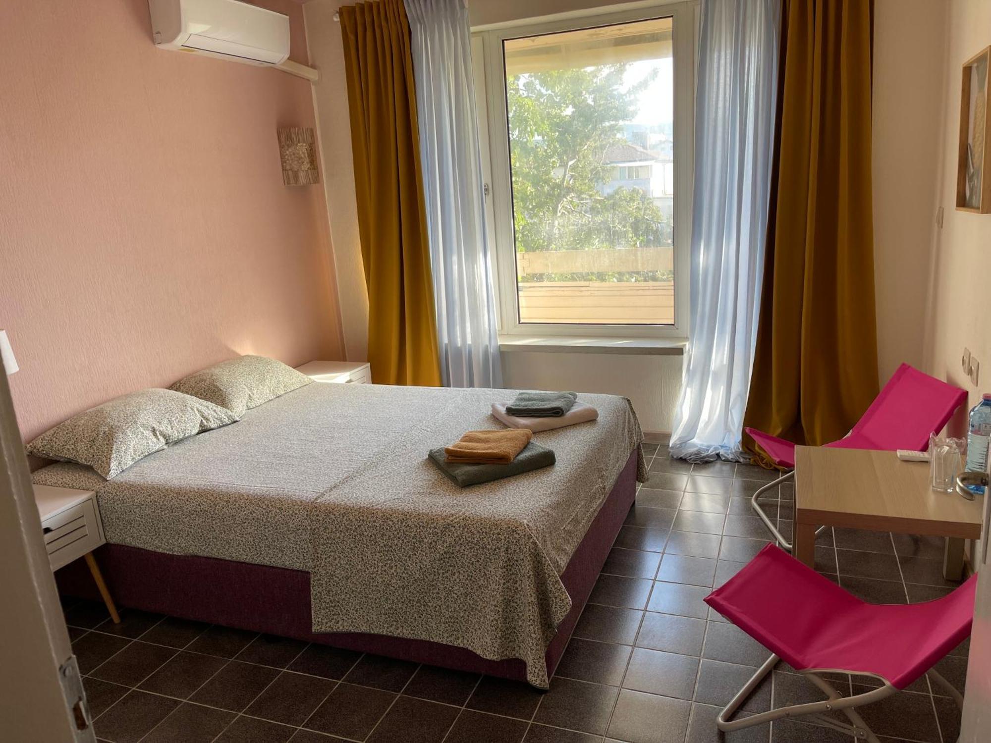 Amadina Garden Hotel Lozenets Exterior photo