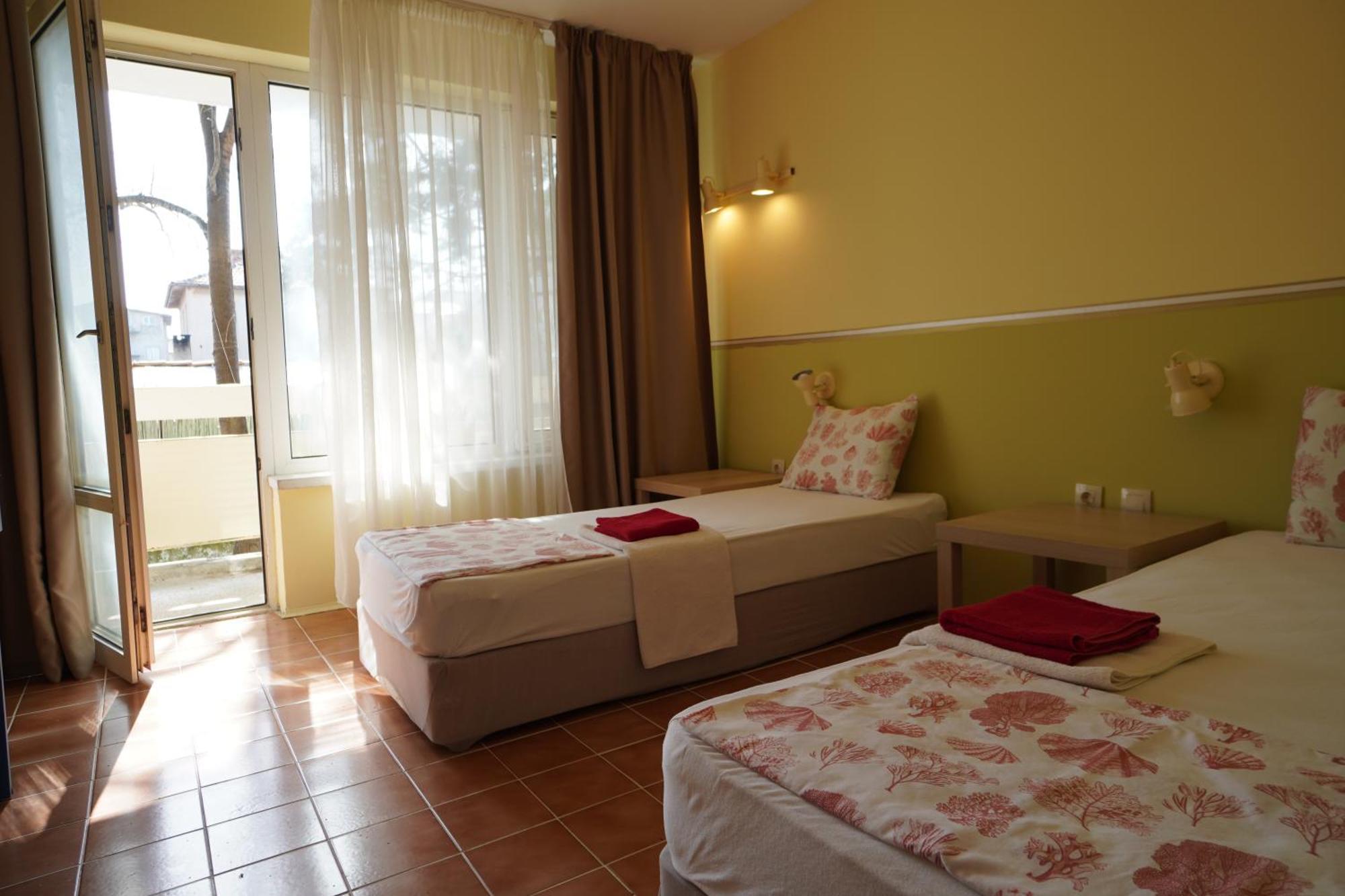 Amadina Garden Hotel Lozenets Exterior photo